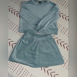 Forever 21 girl teal blue set.
